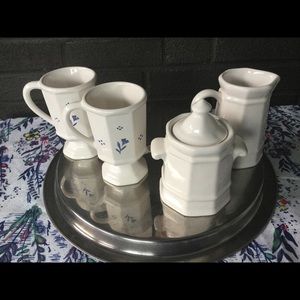 Creamer and sugar set